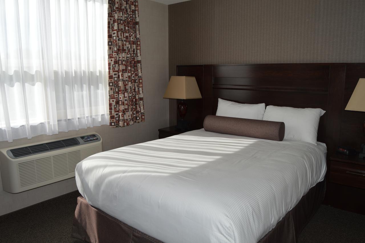Maple Creek Cobble Creek Lodge מראה חיצוני תמונה